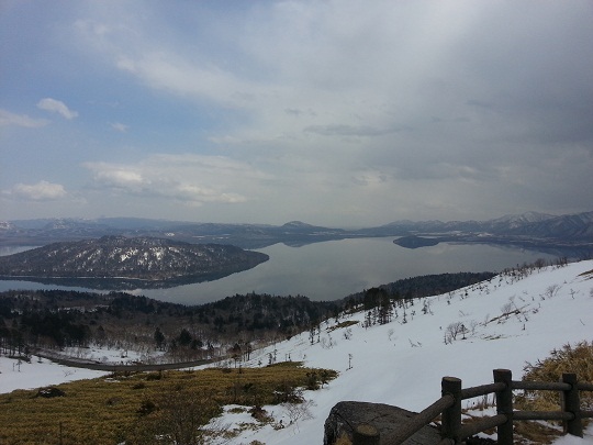 美幌峠からみた屈斜路湖（H27.4.18）２.jpg