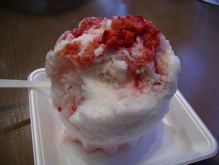 六本木ヒルズかき氷コレクション2015 あずきやの「特製いちごみるく」