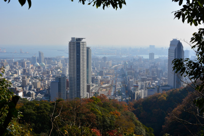 滝山城へe