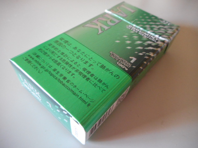 ニコンCOOLPIX S3700　02