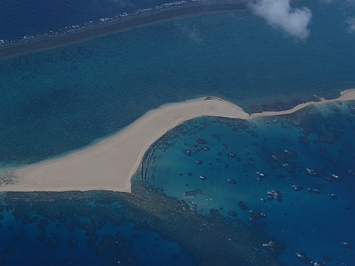 12.07昨年のハテの浜上空.jpg