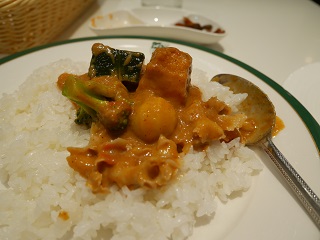 ご飯とカレー.jpg