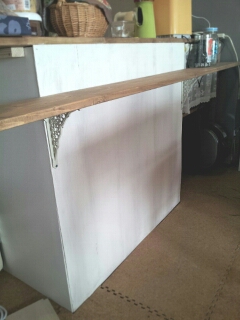 カウンター棚つけ.jpg