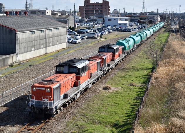 16 857＋892 72レ　D810.jpg