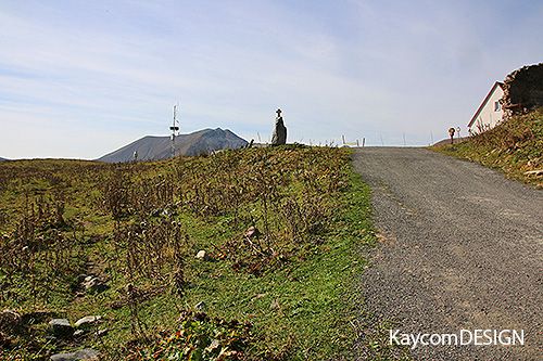 コーカサス旅行記 41 グルジア軍用道路で最も標高の高い十字架峠 旅とアート 楽天ブログ