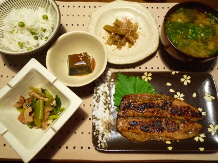 2012.04.16小松菜と油揚け?の炒め煮＆さんまのみりん干し＆ふき煮＆こ?ま豆腐4.jpg