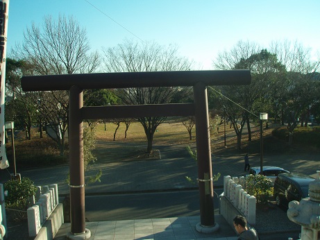 本牧神社側から見た公演