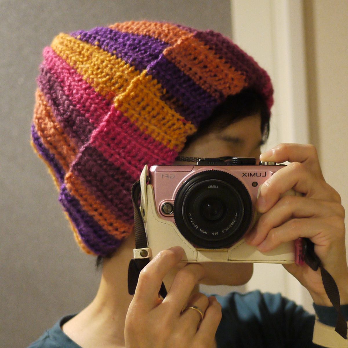 かぎ針編み 帽子 黄色と紫のストライプ ニット帽ビーニー バケット 大きめサイズL 紫 山吹色 ブルー 黄色