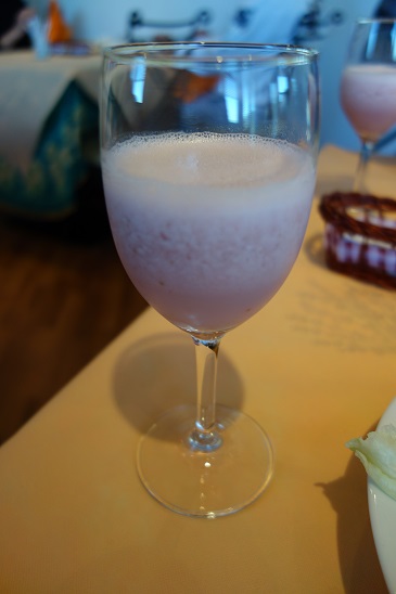 朝食