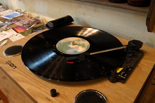 レコードプレーヤー