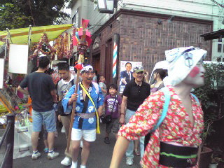 戸塚八坂神社練り歩きh・2012