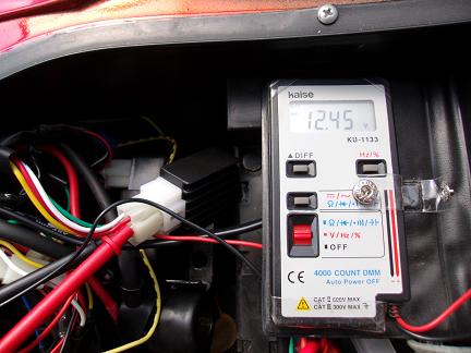 ﾚｷﾞｭﾚｰﾀ出力電圧ＨＩＤ入