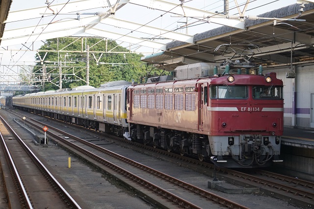 EF81 134牽引 E231系 青森配給 & ｢華｣6