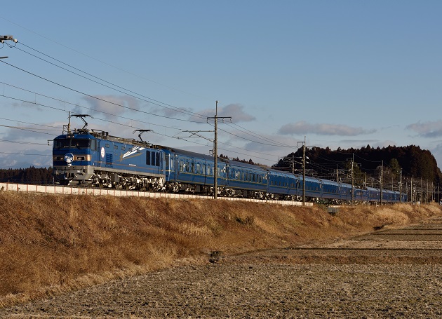 2　EF510-514  2レ　Ｄ810　1.jpg