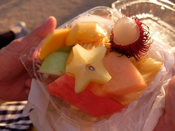 Hawaii ハワイ ワイキキ ファーマーズマーケット ビーチ