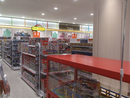男の子のおもちゃ売り場