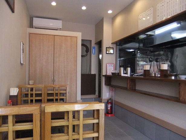 梅島１丁目・雪国の店内２