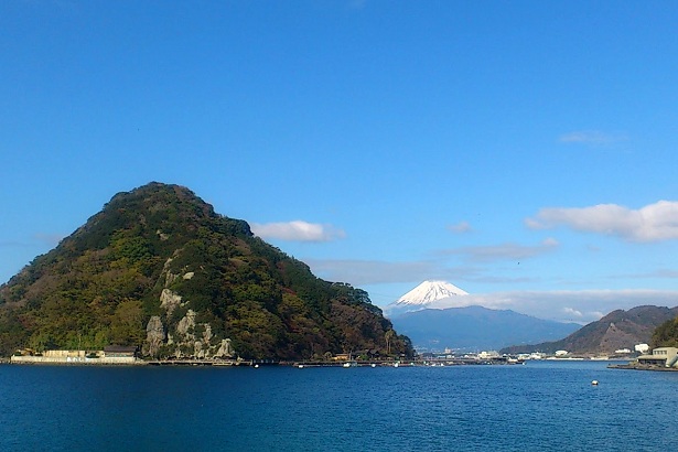 2.淡島と富士.JPG