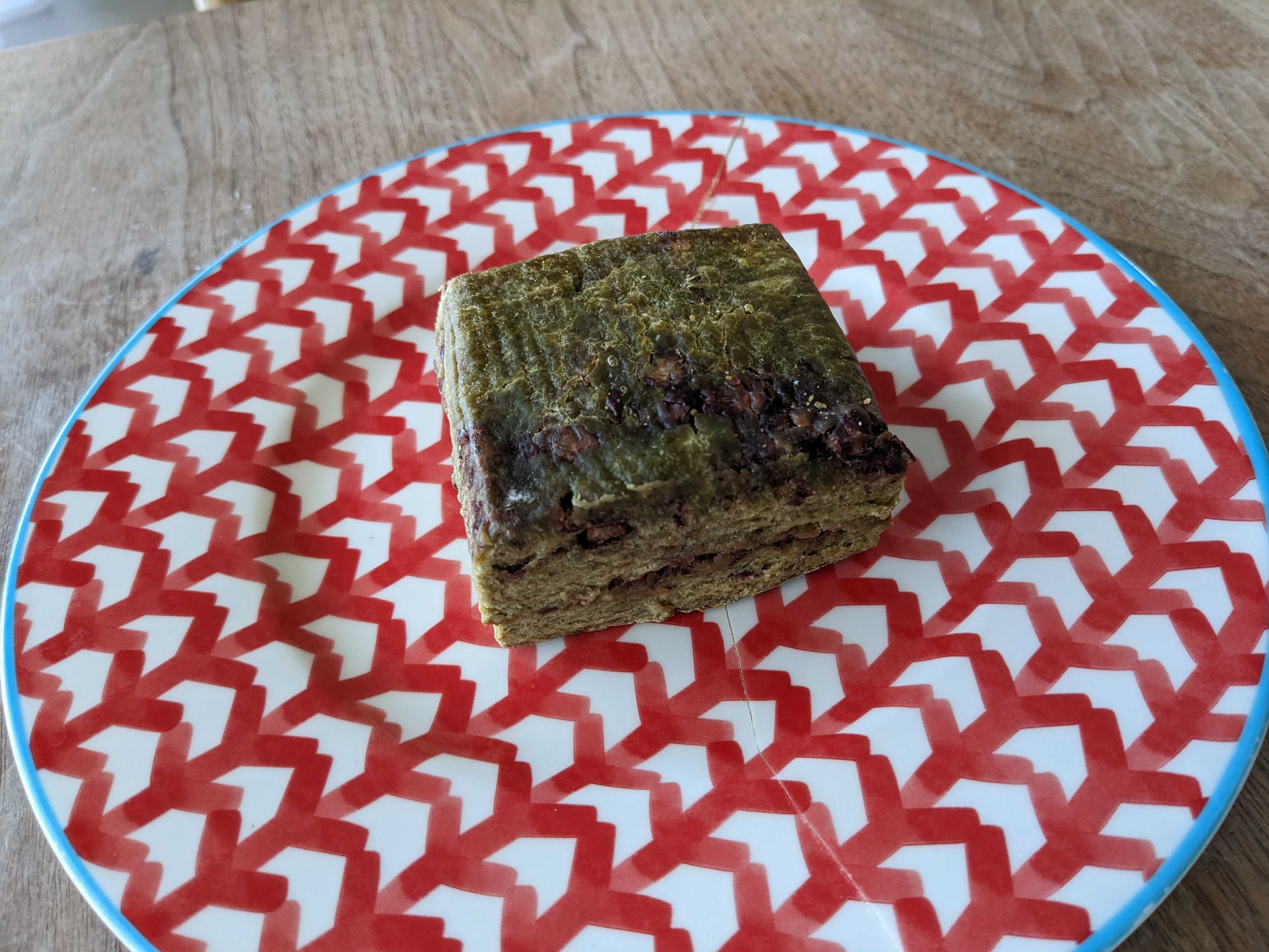 ベーグルリコカフェの抹茶生地+粒あんスコーン
