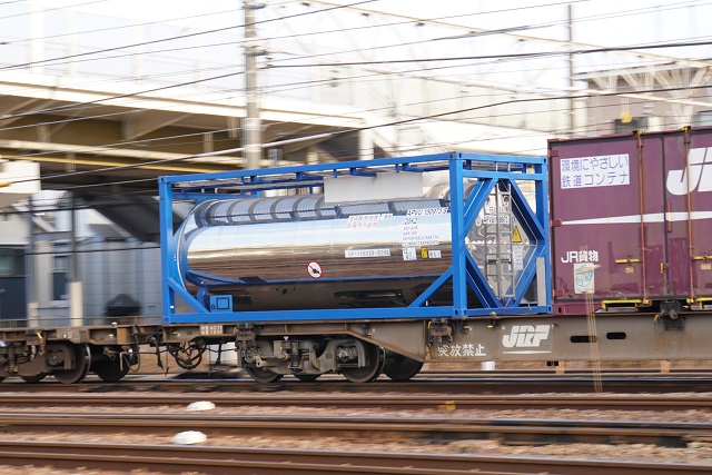 DE10 1704牽引 田端 & DE10 1697牽引 東大宮 & DE10 1571千葉6