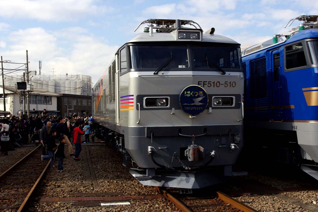 EF81牽引 24系：寝台特急「はくつる」 | マル鉄鉄道写真館