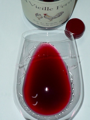 Famille Perrin La Vieille Ferme 2013 glass.jpg