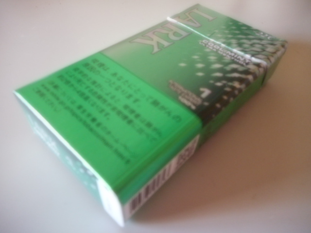 ニコンCOOLPIX S3700　03