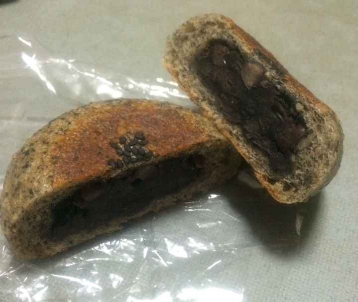 あんぱん　ゴマ.jpg