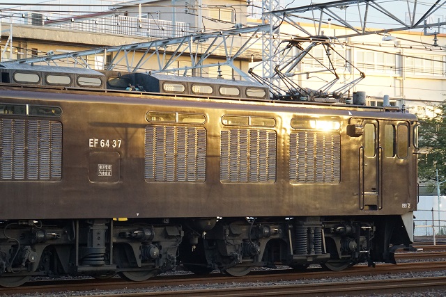 EF64 1030牽引 山手線 E235系トウ08編成 配給 & EF64 37送り込み7