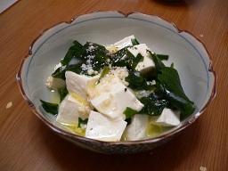 豆腐とわかめの塩麹・・