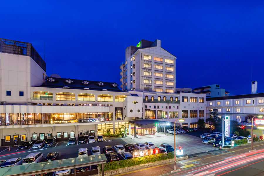 外観改修工事完了のご案内 おいでませ湯田温泉ユウベルホテル松政のブログ 楽天ブログ