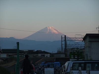 20121103韮崎駅からの富士山