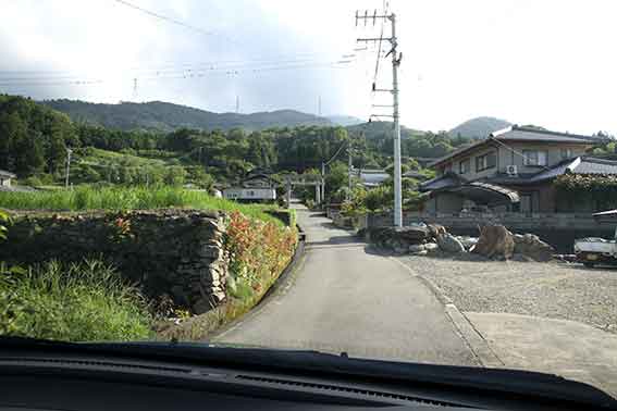 高越山登山口♪