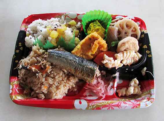 マルナカの「二色ごはん弁当」♪