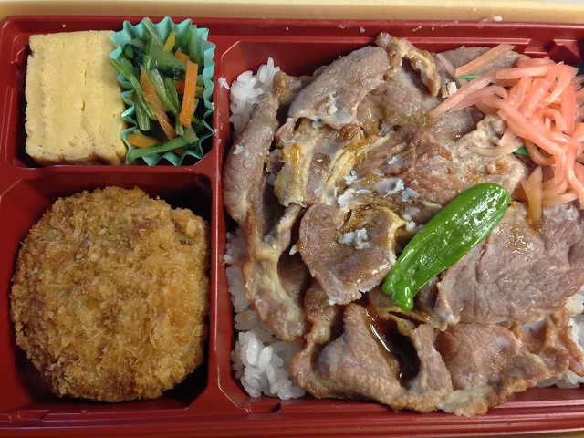 生姜焼き重とメンチkatu