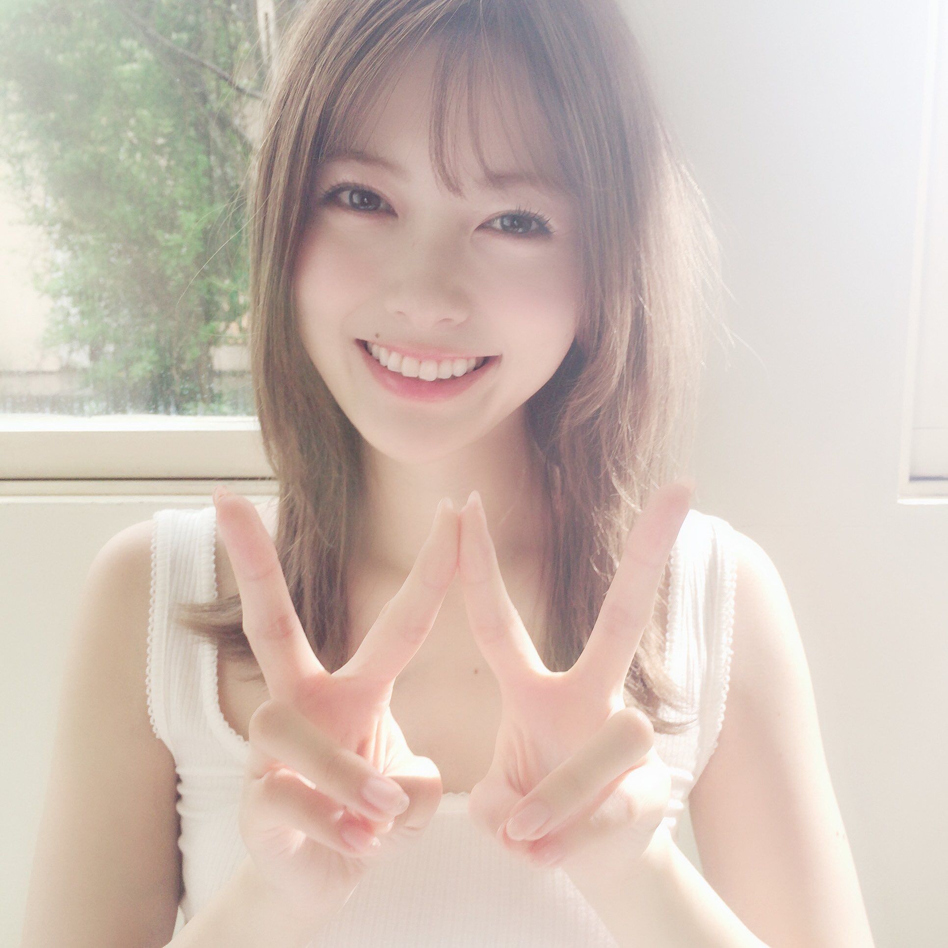 乃木坂46 白石麻衣 誕生日を迎え無事発光 白石麻衣写真集 パスポート より ルゼルの情報日記 楽天ブログ