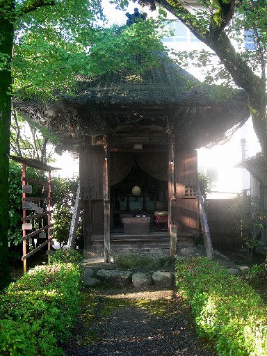 円鏡寺　聖徳太子堂