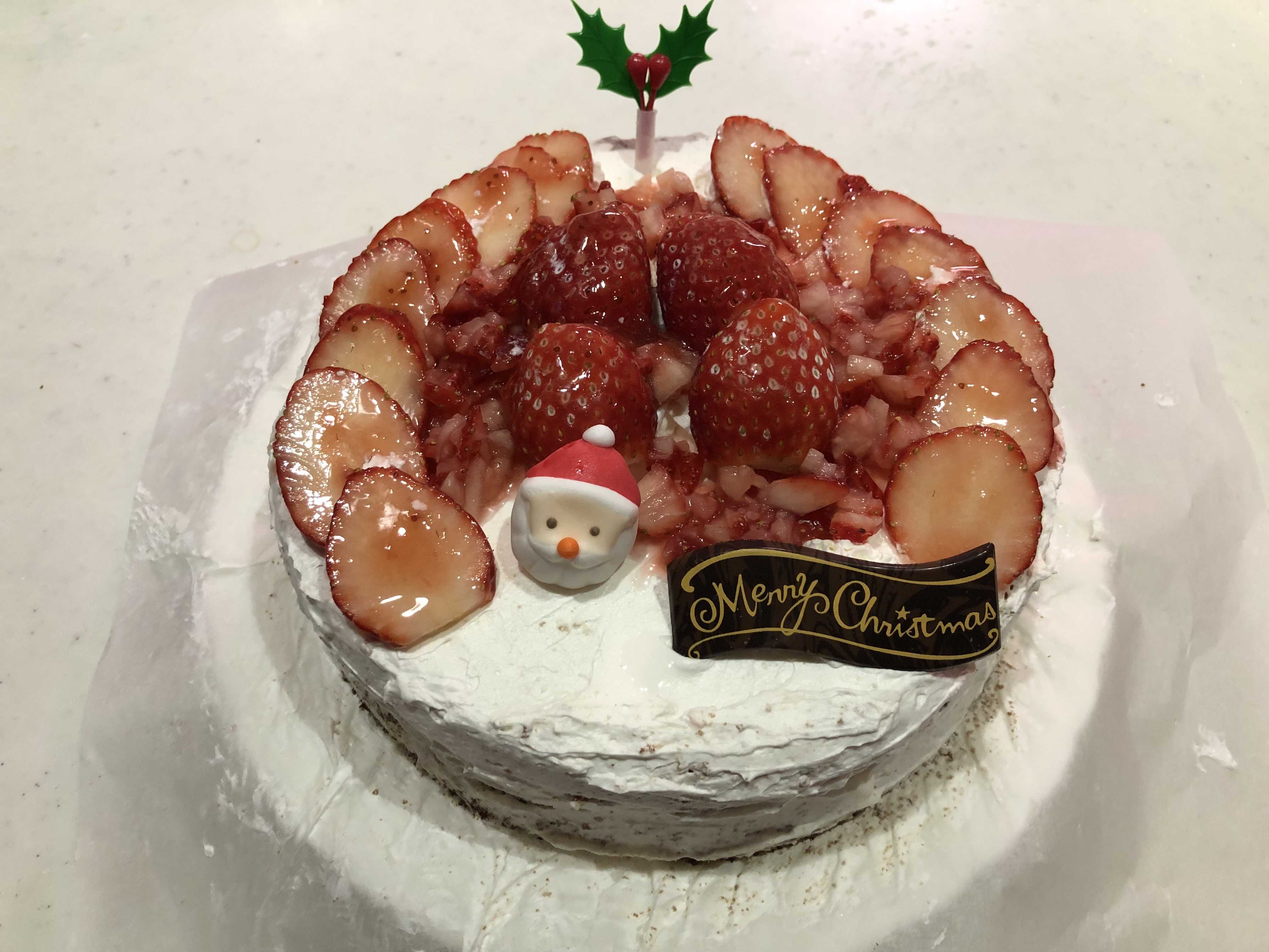 クリスマスケーキは子供の手作り デコレーションを楽しむ子供たち 市販のスポンジケーキと生クリームでお手軽に作ろう やさしい私であるために 楽天ブログ
