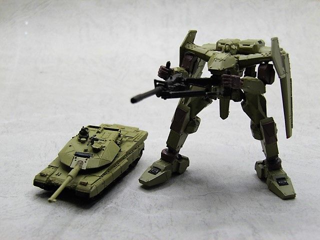 ガングリフォンシリーズ最新作は1／144&1／200 90式改2個セット