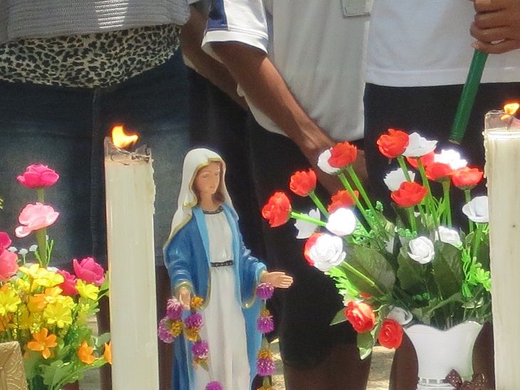 10月は聖母マリア様の月 ロザリオの集い、そして15連休 | Tropical East Timor ワニ通信 東ティモール - 楽天ブログ