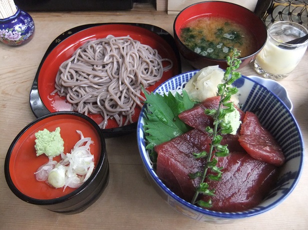 千住曙町・二葉寿司のそばセット２