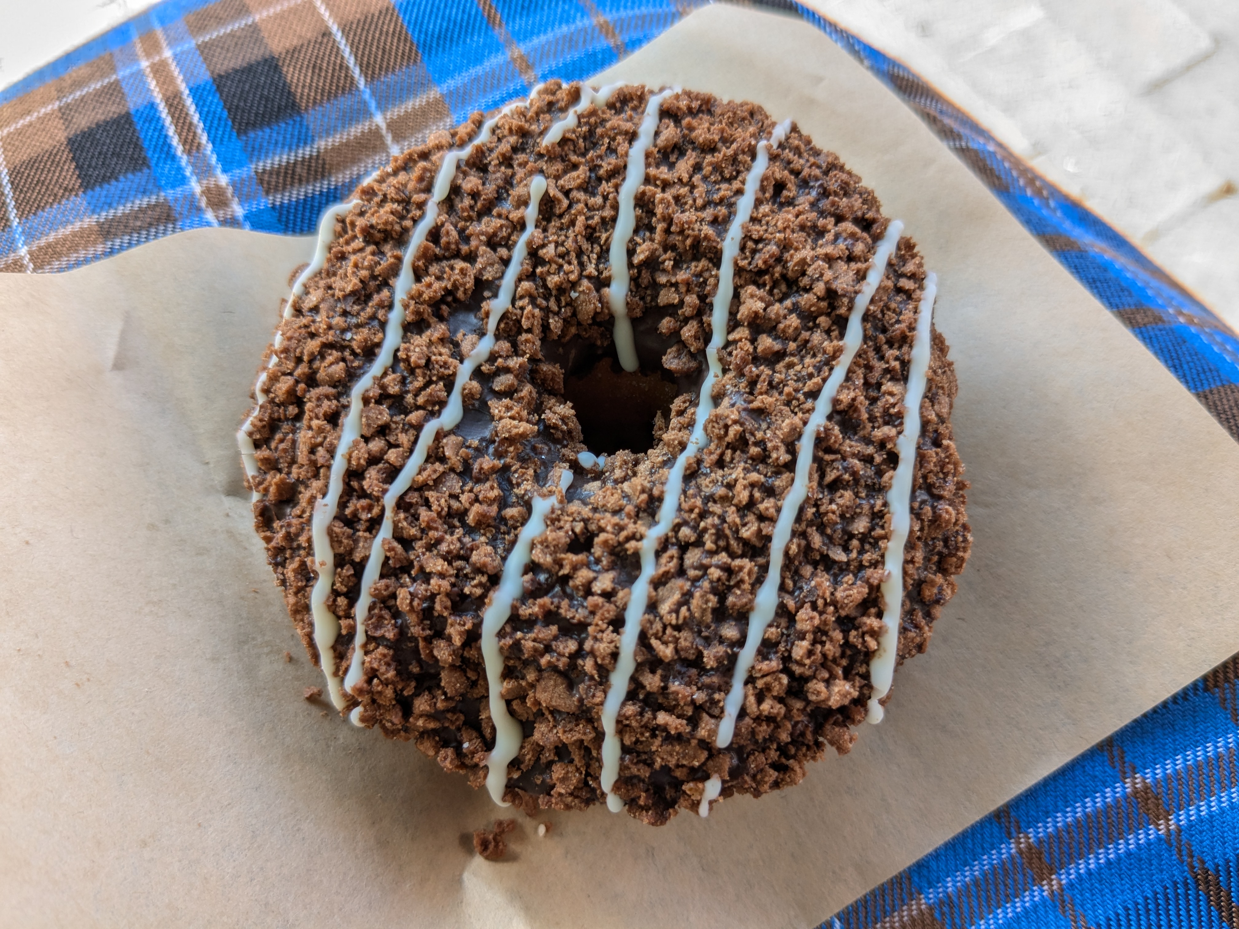 ラシーヌ ドーナツ & アイスクリーム 恵比寿​ガーデンプレイス　チョコクランチ