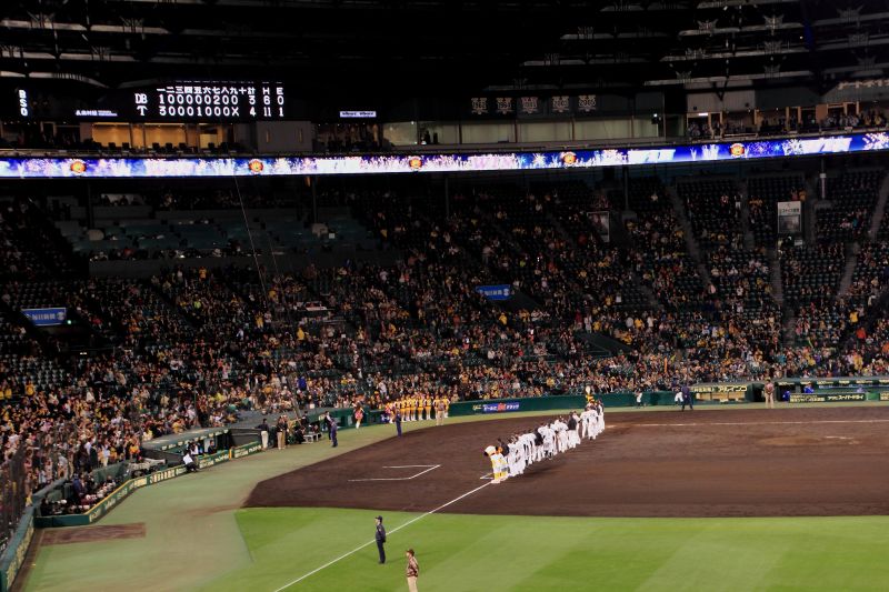 甲子園ナイター_012勝利挨拶.jpg