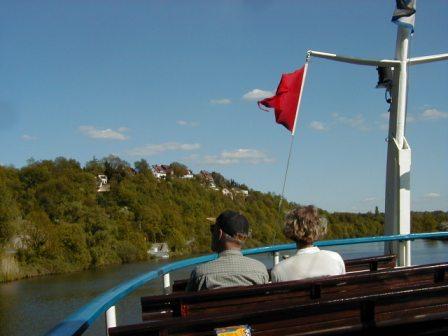 P1010019（舳先夫婦）.jpg