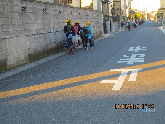 20150109大相模小学校交通安全オジサン０５