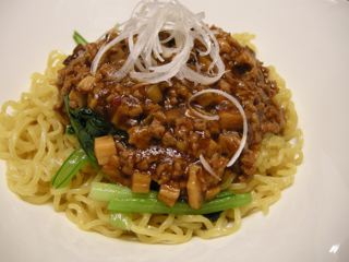 ジャージャー麺