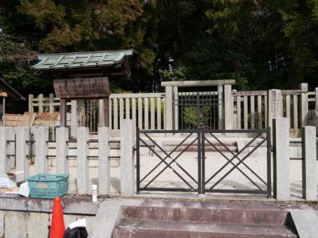 P1060368(上醍醐陵).jpg