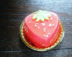 きゃべつ　いちごの彩り.jpg