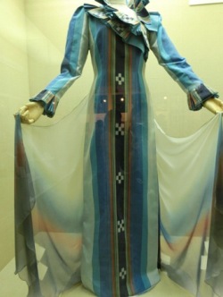 夏川りみのドレス