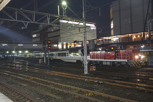 伊豆急 2100系R-5編成 in 八王子6